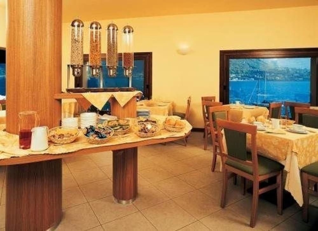 Imagen del bar/restaurante del Hotel Bellavista, Valmadrera. Foto 4