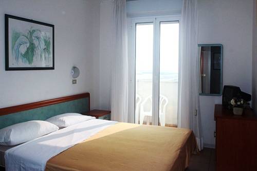 Imagen de la habitación del Hotel Bellavista-Olympic. Foto 7