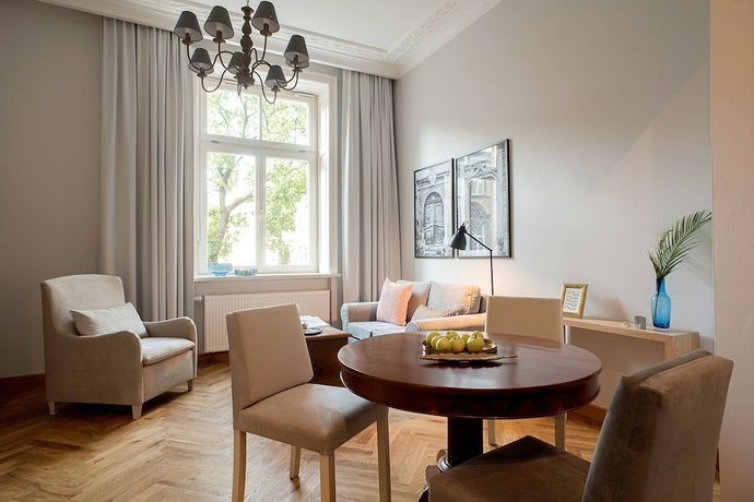 Imagen de la habitación del Hotel Belle Epoque Residence. Foto 7