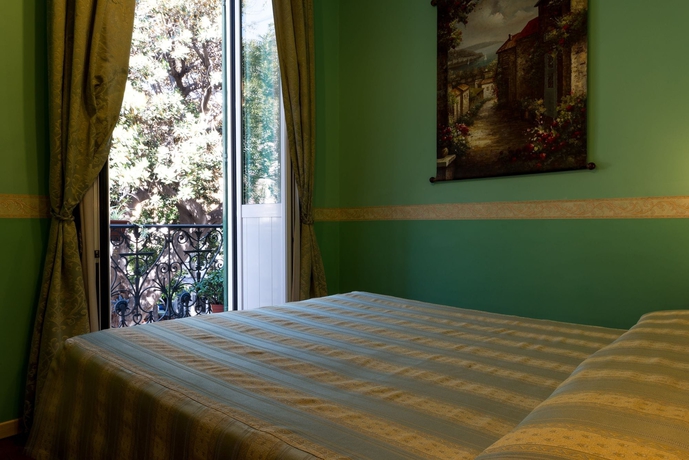 Imagen de la habitación del Hotel Belle Epoque, San Remo. Foto 8