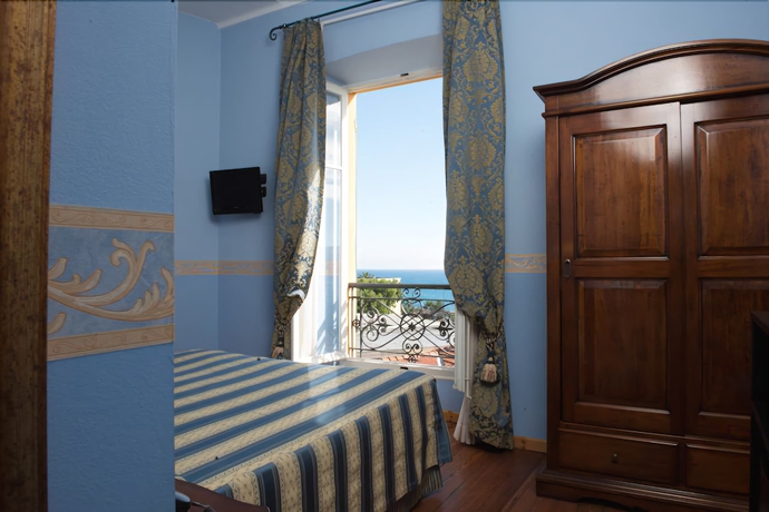 Imagen de la habitación del Hotel Belle Epoque, San Remo. Foto 14
