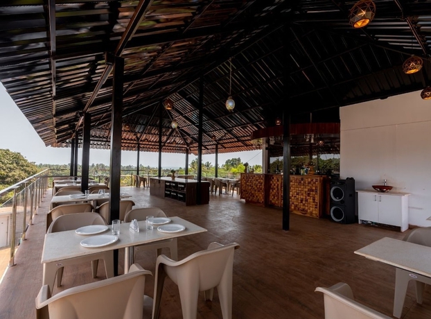 Imagen del bar/restaurante del Hotel Belle Velle Resort. Foto 6