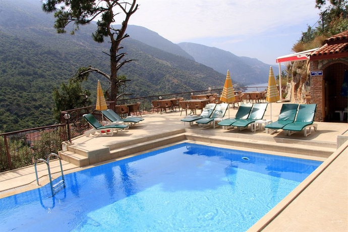 Imagen de la piscina del Hotel Belle Vue, &Ouml;l&uuml;deniz. Foto 11