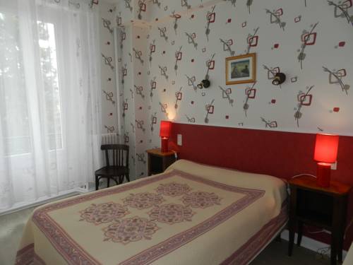 Imagen de la habitación del Hotel Belle Vue, SOUILLAC. Foto 5