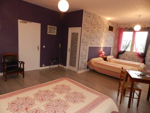 Imagen de la habitación del Hotel Belle Vue, SOUILLAC. Foto 10