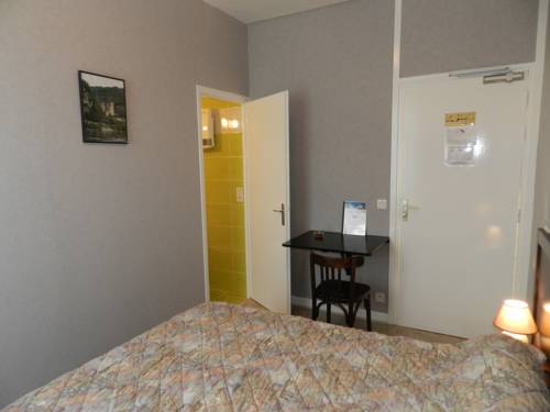 Imagen de la habitación del Hotel Belle Vue, SOUILLAC. Foto 14