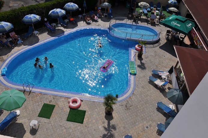 Imagen de la piscina del Hotel BelleVille, Nessebar. Foto 16