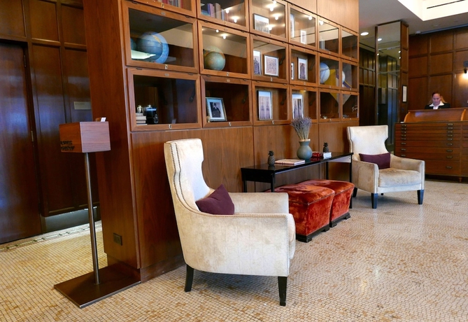 Imagen de los interiores del Hotel Belleclaire. Foto 14