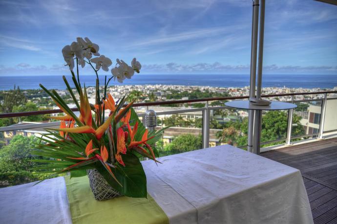 Imagen de los exteriores del Hotel Bellepierre. Foto 10