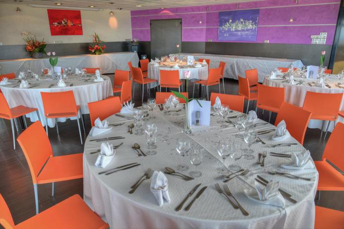 Imagen del bar/restaurante del Hotel Bellepierre. Foto 5