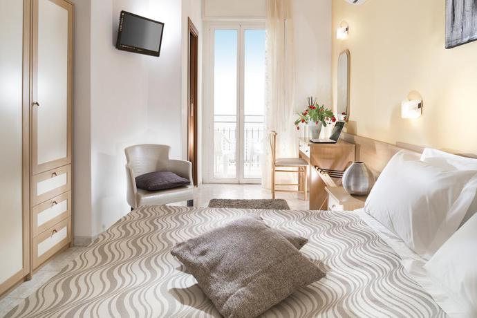 Imagen de la habitación del Hotel Bellerofonte. Foto 5