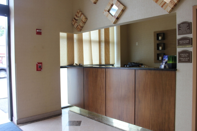 Imagen de los interiores del Hotel Bellerose Inn. Foto 16