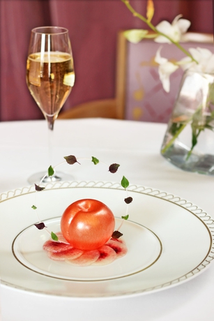 Imagen del bar/restaurante del Hotel Belles Rives. Foto 8