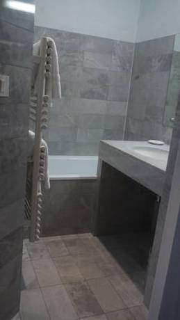Imagen de la habitación del Hotel Belleville, Herepian. Foto 3