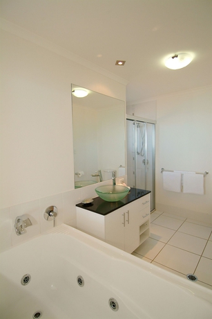 Imagen de la habitación del Hotel Bellevue At Trinity Beach. Foto 2