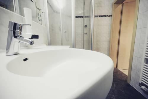 Imagen de la habitación del Hotel Bellevue, Bad Wiessee. Foto 2