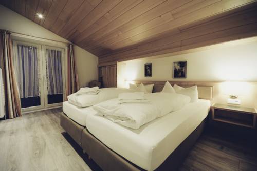 Imagen de la habitación del Hotel Bellevue, Bad Wiessee. Foto 4