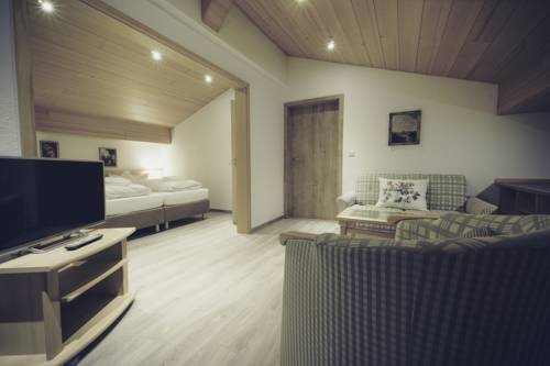 Imagen de la habitación del Hotel Bellevue, Bad Wiessee. Foto 9