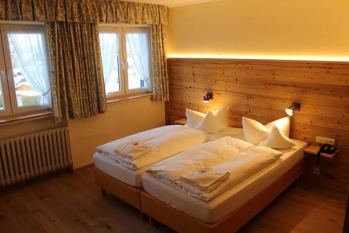 Imagen de la habitación del Hotel Bellevue, Bad Wiessee. Foto 12