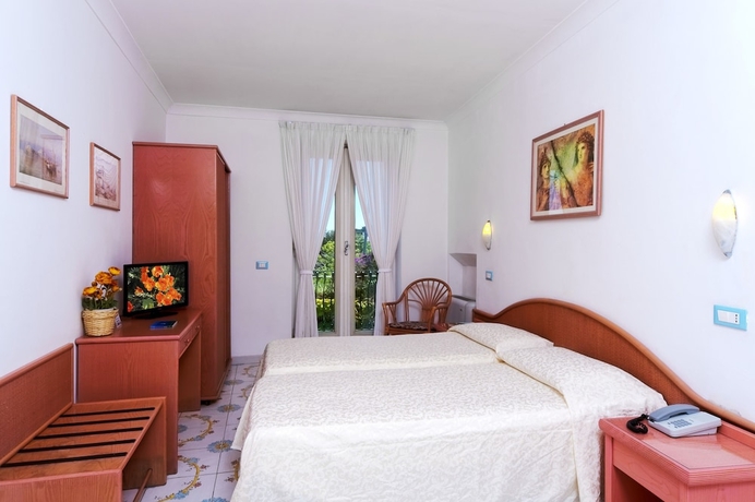 Imagen de la habitación del Hotel Bellevue Benessere and Relax. Foto 7