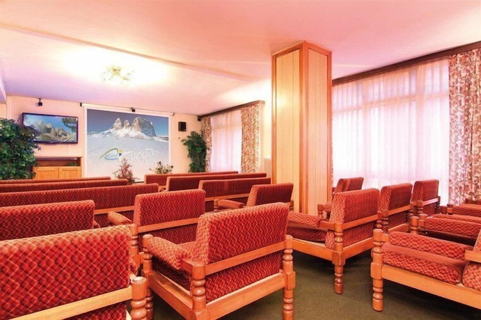 Imagen de los interiores del Hotel Bellevue, Canazei. Foto 12