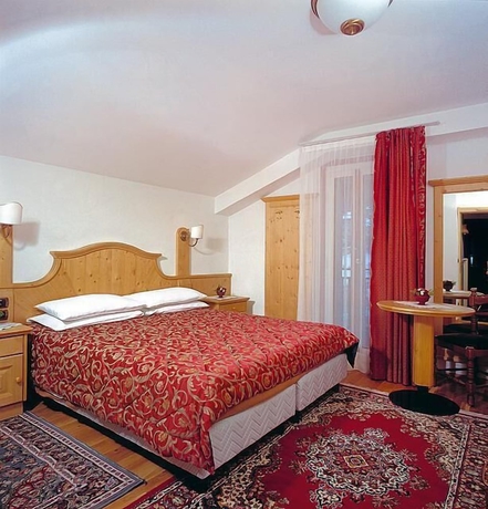 Imagen de la habitación del Hotel Bellevue, Canazei. Foto 9
