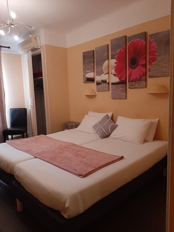 Imagen de la habitación del Hotel Bellevue, Cannes. Foto 14