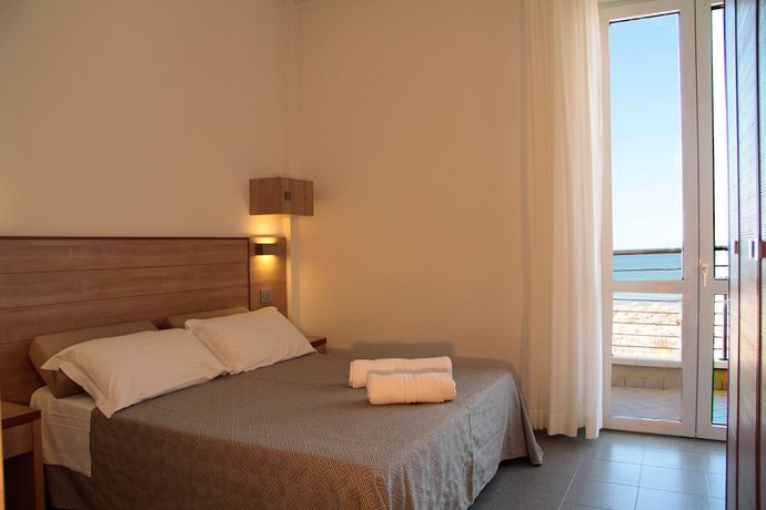 Imagen de la habitación del Hotel Bellevue, Cattolica. Foto 3