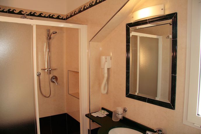Imagen de la habitación del Hotel Bellevue, Cattolica. Foto 11