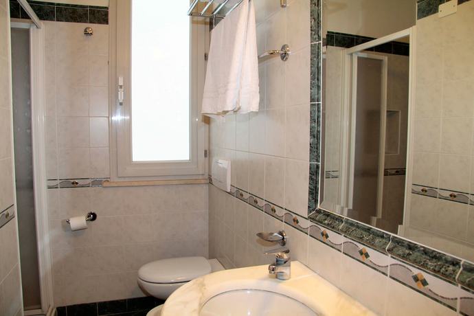 Imagen de la habitación del Hotel Bellevue, Cattolica. Foto 13