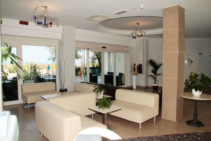 Imagen de los interiores del Hotel Bellevue, Cattolica. Foto 18