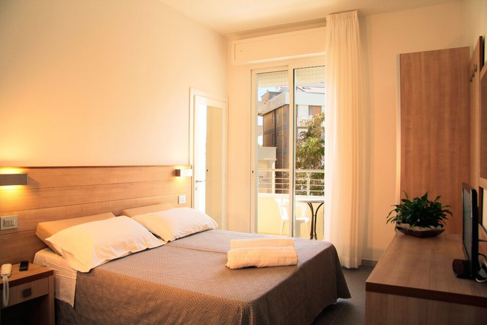 Imagen de la habitación del Hotel Bellevue, Cattolica. Foto 15