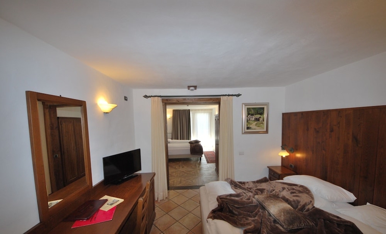 Imagen de la habitación del Hotel Bellevue, Champoluc. Foto 2