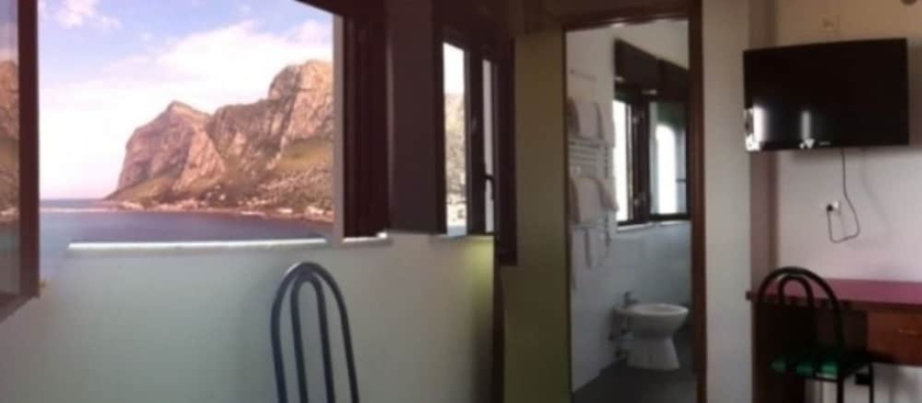 Imagen de la habitación del Hotel Bellevue Del Golfo. Foto 4