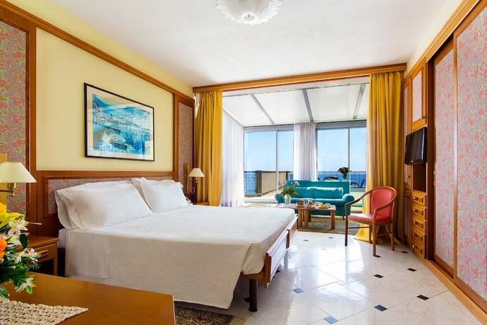 Imagen de la habitación del Hotel Bellevue Et Mediterranee. Foto 5