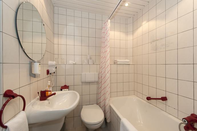 Imagen de la habitación del Hotel Belle-vue. Foto 4