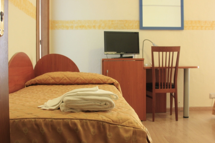 Imagen de la habitación del Hotel Bellevue, Génova. Foto 8