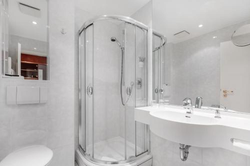 Imagen de la habitación del Hotel Bellevue, Gladenbach. Foto 8