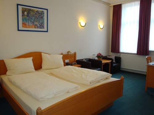 Imagen de la habitación del Hotel Bellevue, Hamelín. Foto 3