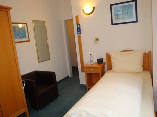 Imagen de la habitación del Hotel Bellevue, Hamelín. Foto 7