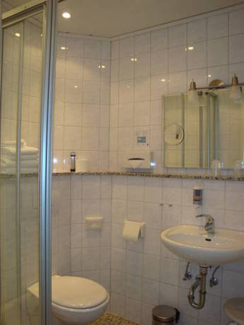 Imagen de la habitación del Hotel Bellevue, Hamelín. Foto 9