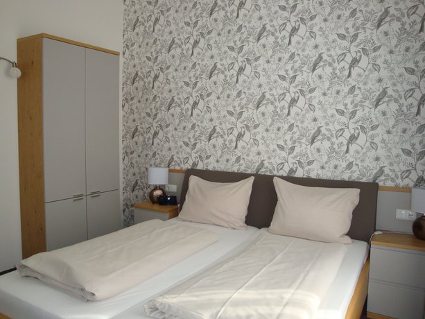 Imagen de la habitación del Hotel Bellevue, Hamel&iacute;n. Foto 8