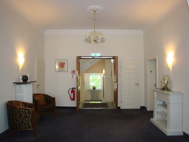 Imagen de los interiores del Hotel Bellevue, Hamel&iacute;n. Foto 20