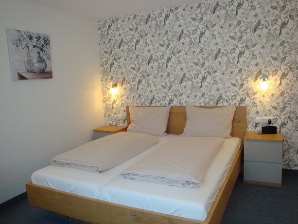 Imagen de la habitación del Hotel Bellevue, Hamel&iacute;n. Foto 16