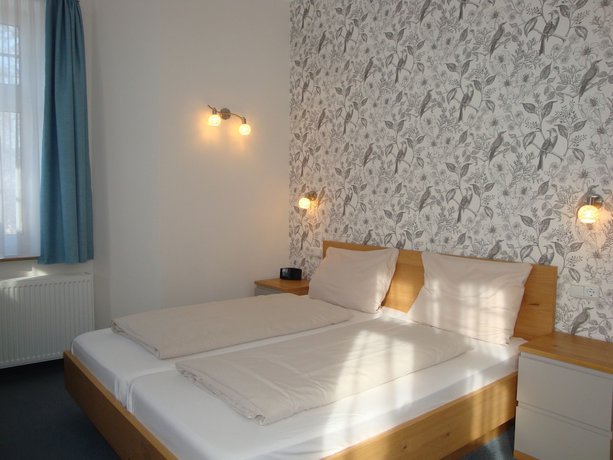 Imagen de la habitación del Hotel Bellevue, Hamel&iacute;n. Foto 19