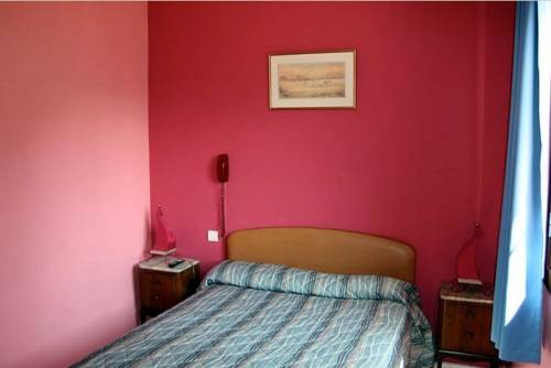 Imagen de la habitación del Hotel Bellevue, Hendaye. Foto 11