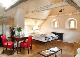 Imagen de los exteriores del Hotel Bellevue Karlov. Foto 9