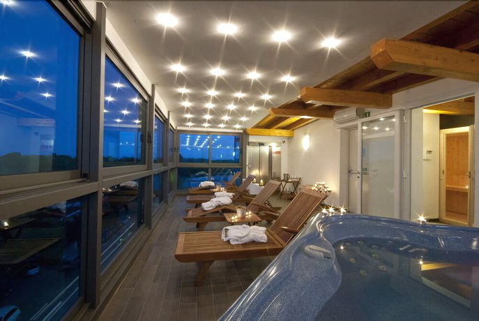 Imagen de la piscina del Hotel Bellevue, Lignano Sabbiadoro. Foto 18