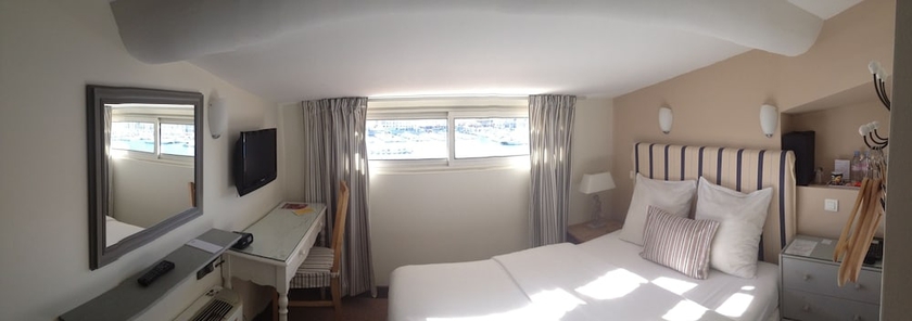 Imagen de la habitación del Hotel Bellevue Marseille. Foto 8