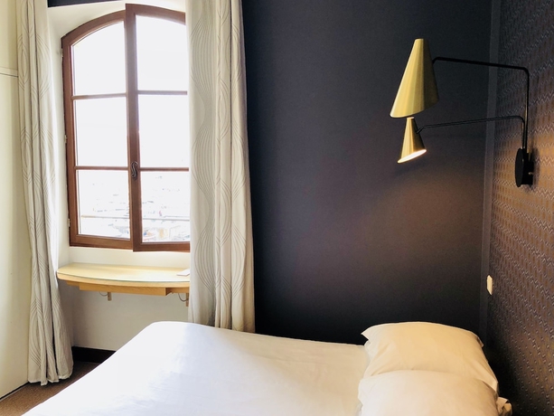 Imagen de la habitación del Hotel Bellevue Marseille. Foto 15